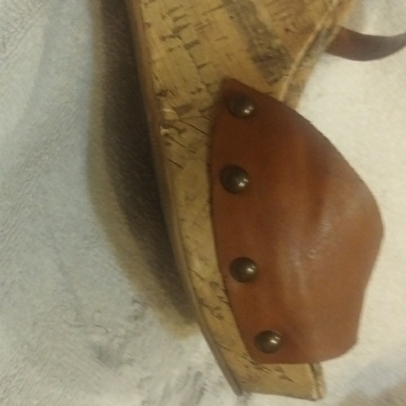 Shoes - Picture 8 of 10